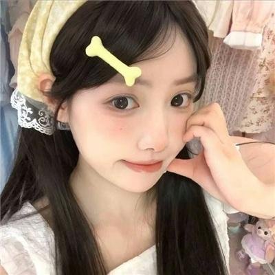 二嫫 海报